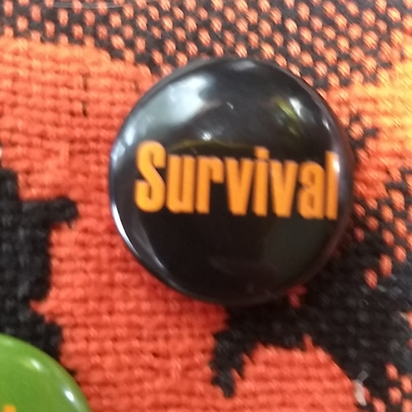 Set of 5 Vintage buttons - Picture 6 of 9